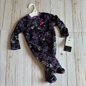 NWT NIKE Girls Purple Black Floral Fleece Onesie Zip Up Footed Pajamas SZ 6M